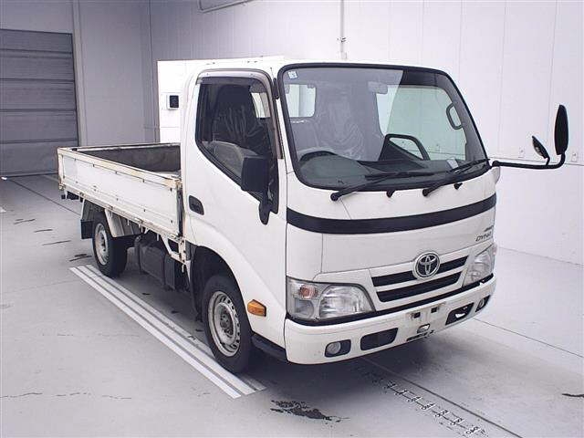 TOYOTA DYNA