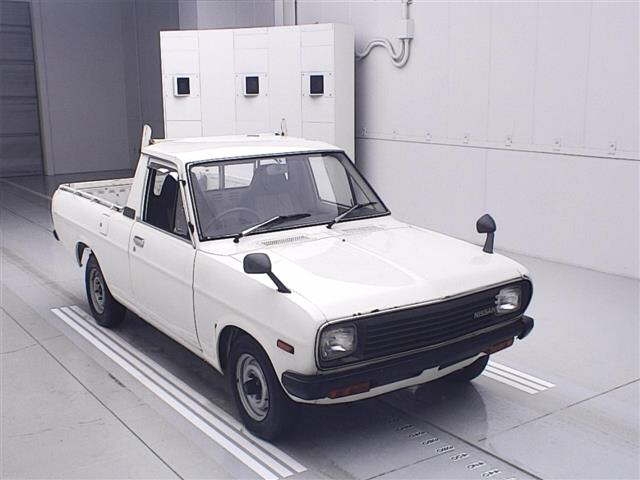 NISSAN SUNNY TRUCK