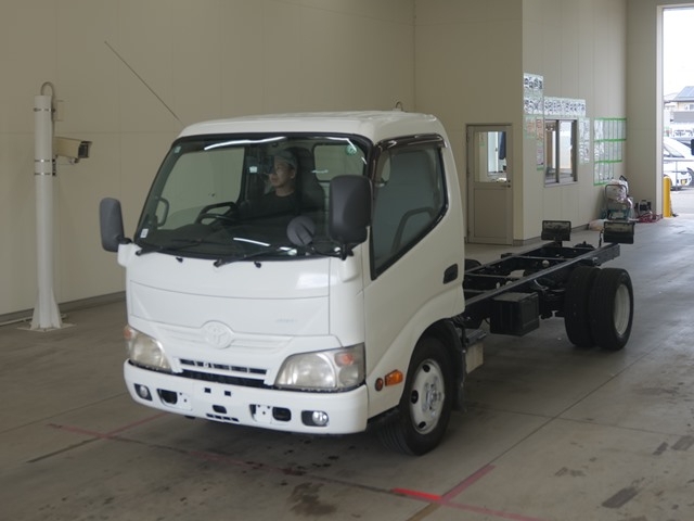 TOYOTA DYNA
