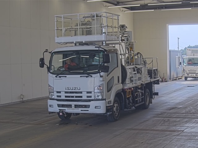 ISUZU FORWARD