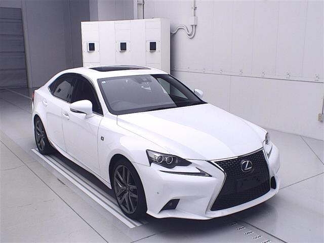 LEXUS IS