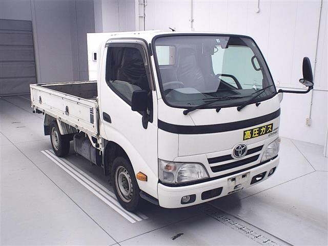 TOYOTA DYNA