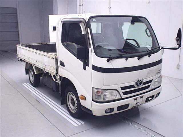 TOYOTA DYNA