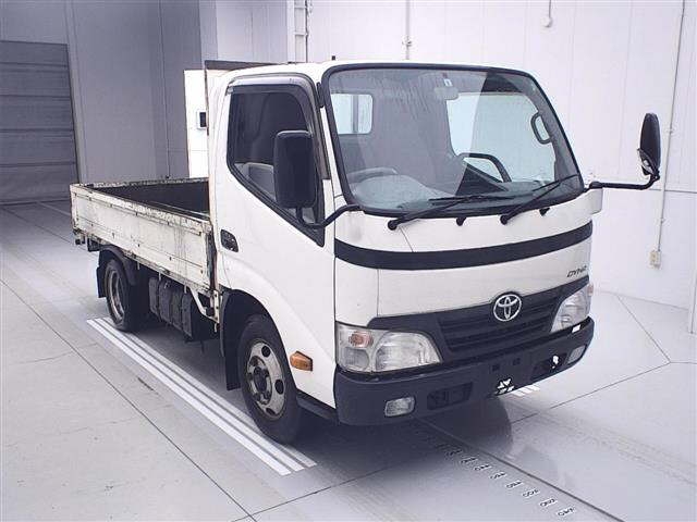 TOYOTA DYNA