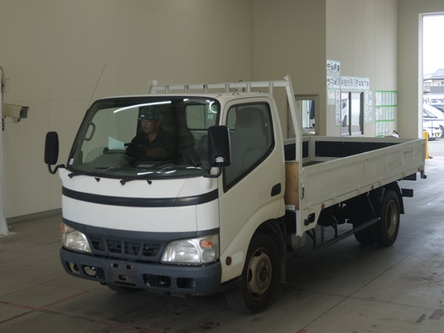 TOYOTA DYNA