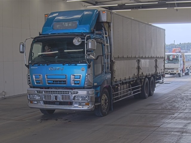 ISUZU GIGA