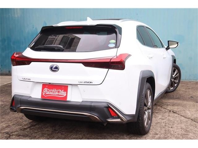 LEXUS UX