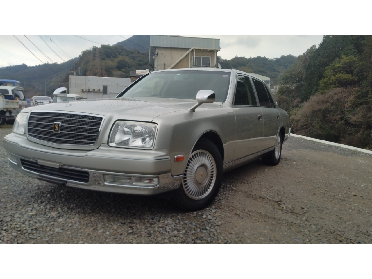 TOYOTA CENTURY