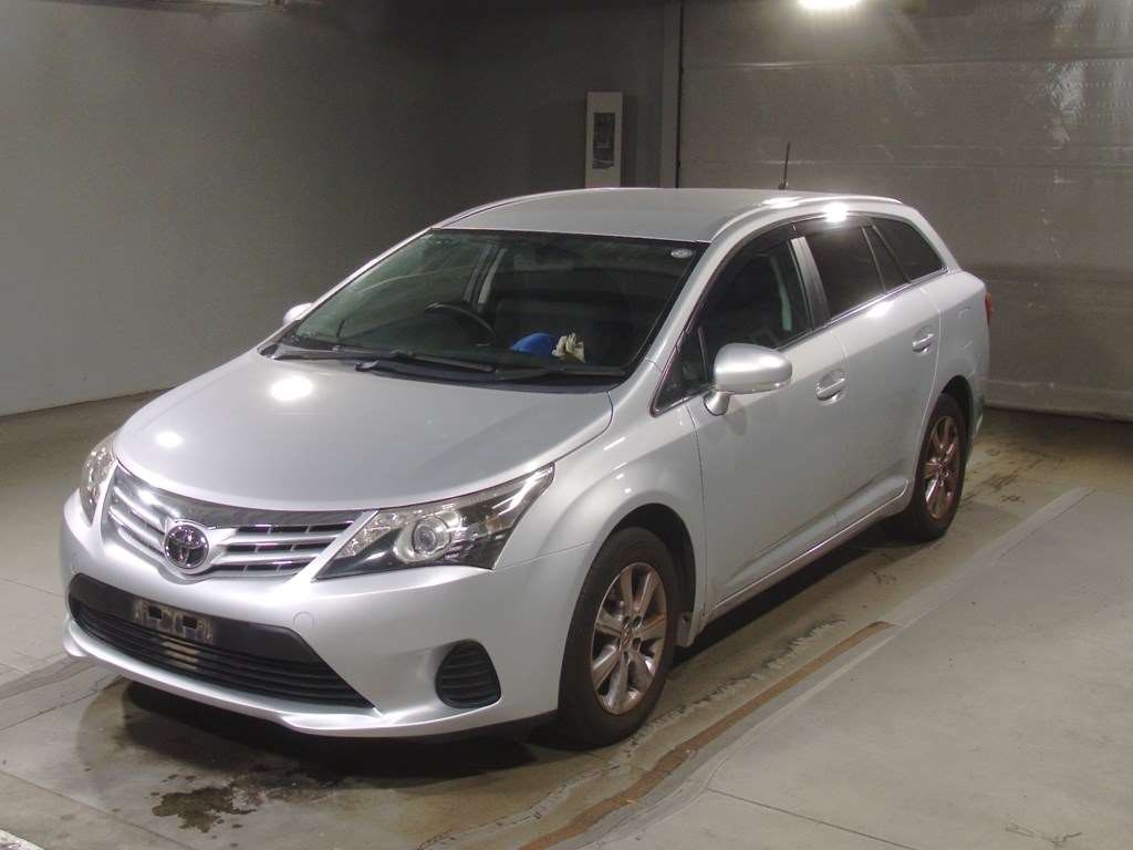 TOYOTA AVENSIS WAGON