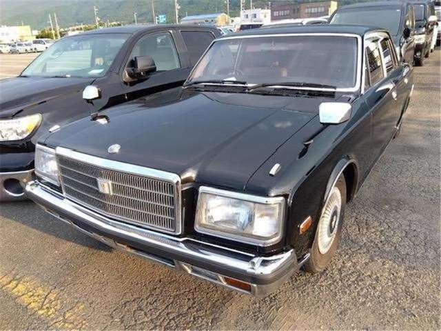 TOYOTA CENTURY