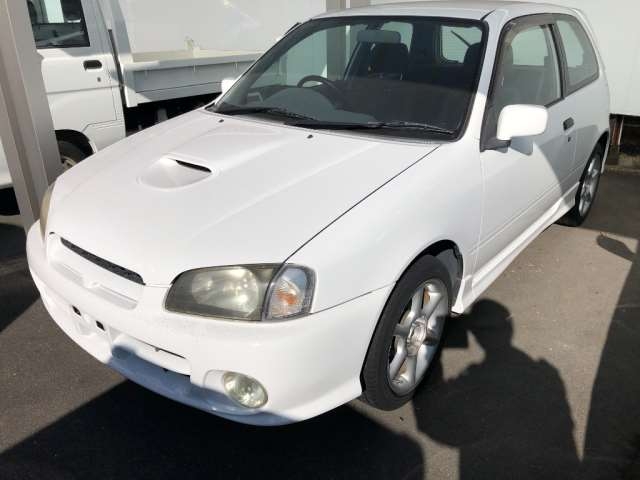 TOYOTA STARLET