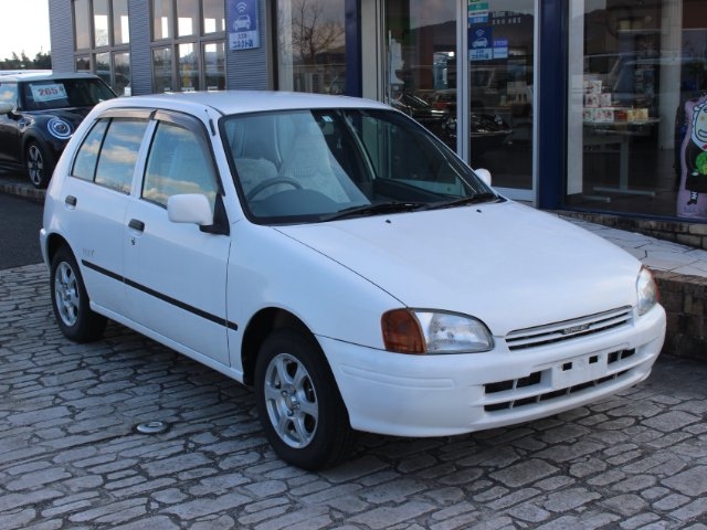 TOYOTA STARLET