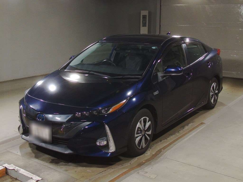 TOYOTA PRIUS PHV
