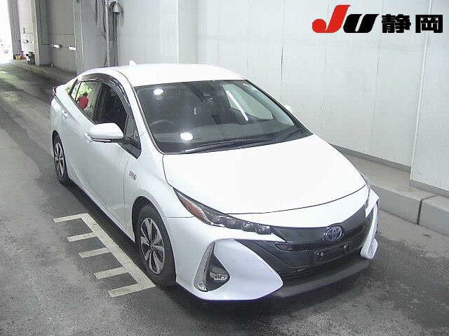TOYOTA PRIUS PHV