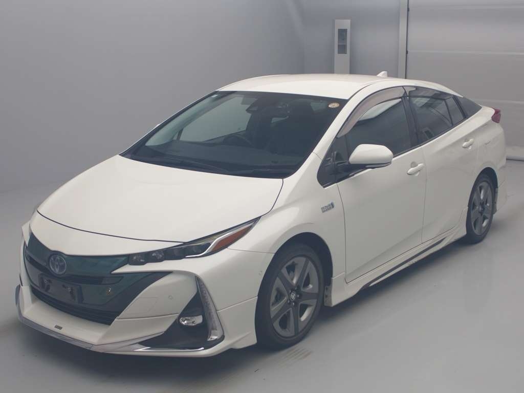 TOYOTA PRIUS PHV