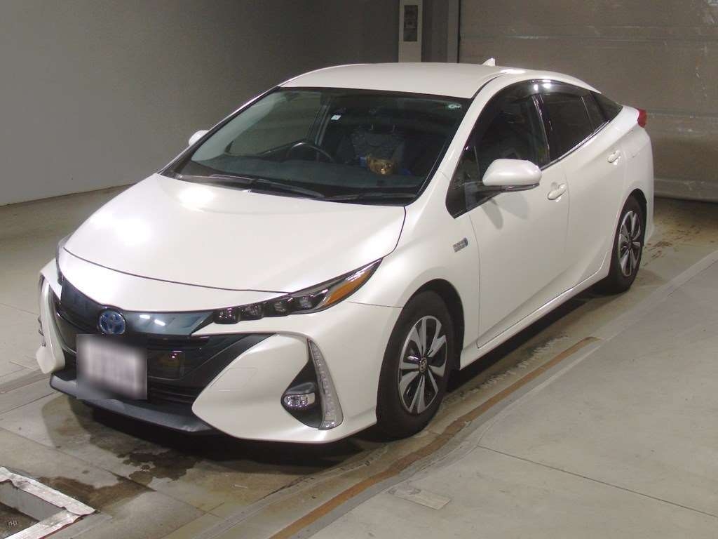 TOYOTA PRIUS PHV