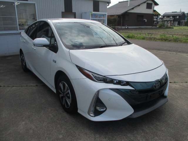 TOYOTA PRIUS PHV