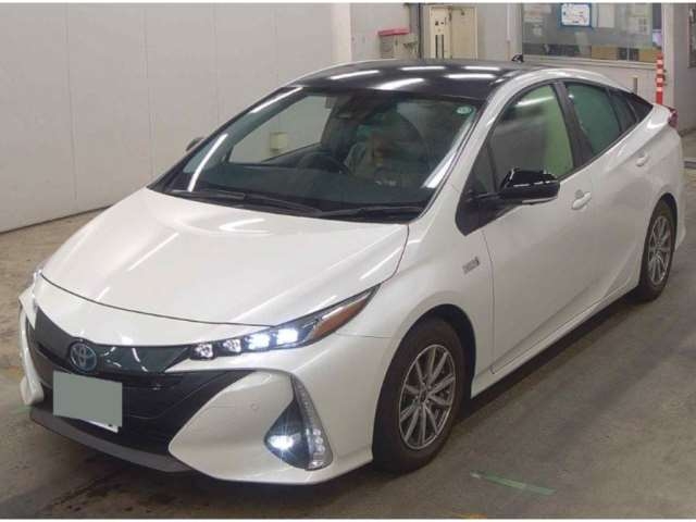 TOYOTA PRIUS PHV