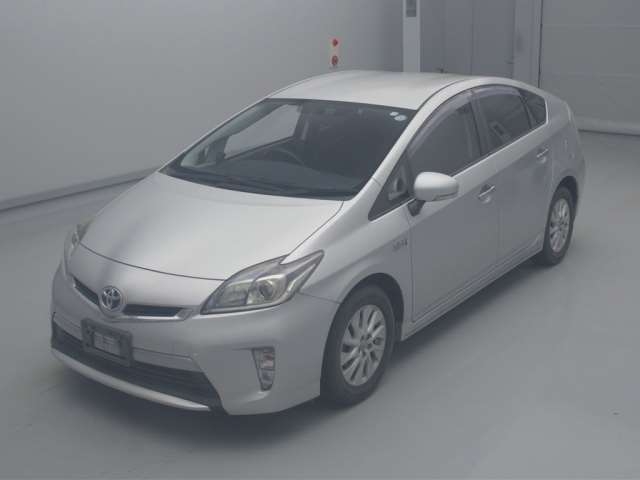 TOYOTA PRIUS PHV