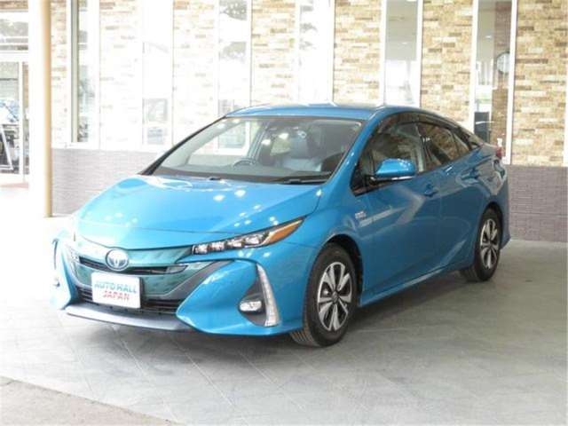 TOYOTA PRIUS PHV