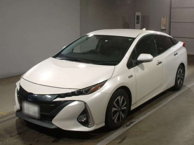 TOYOTA PRIUS PHV