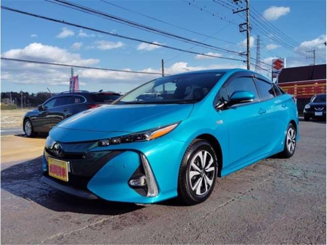 TOYOTA PRIUS PHV