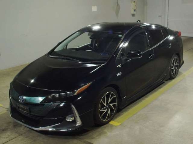 TOYOTA PRIUS PHV