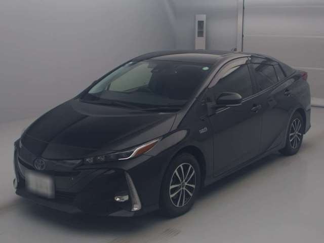 TOYOTA PRIUS PHV