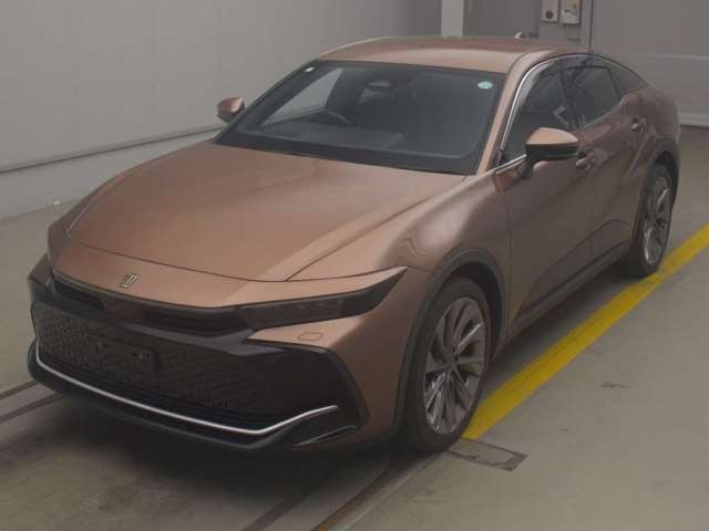 TOYOTA CROWN CROSSOVER
