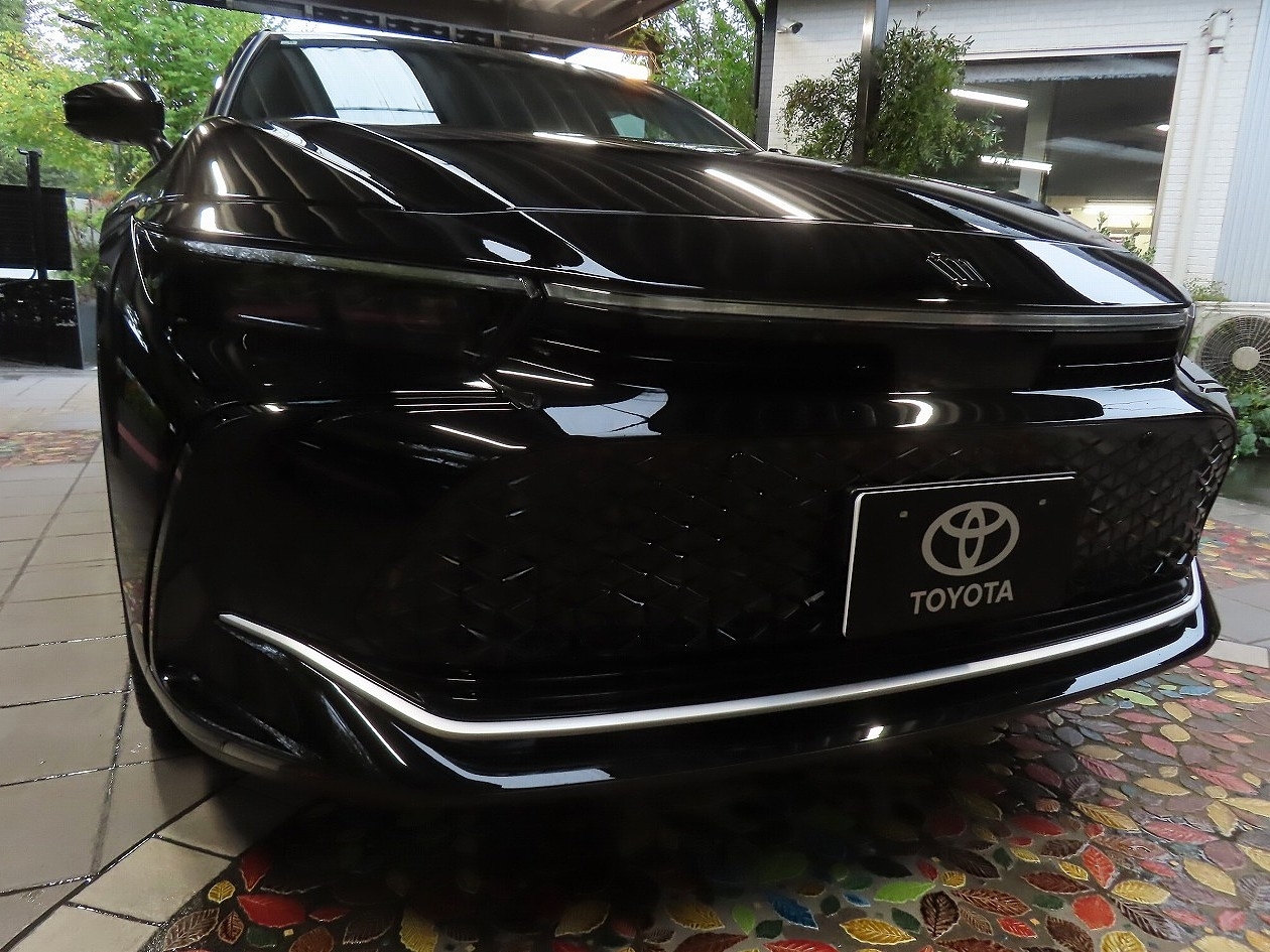 TOYOTA CROWN CROSSOVER