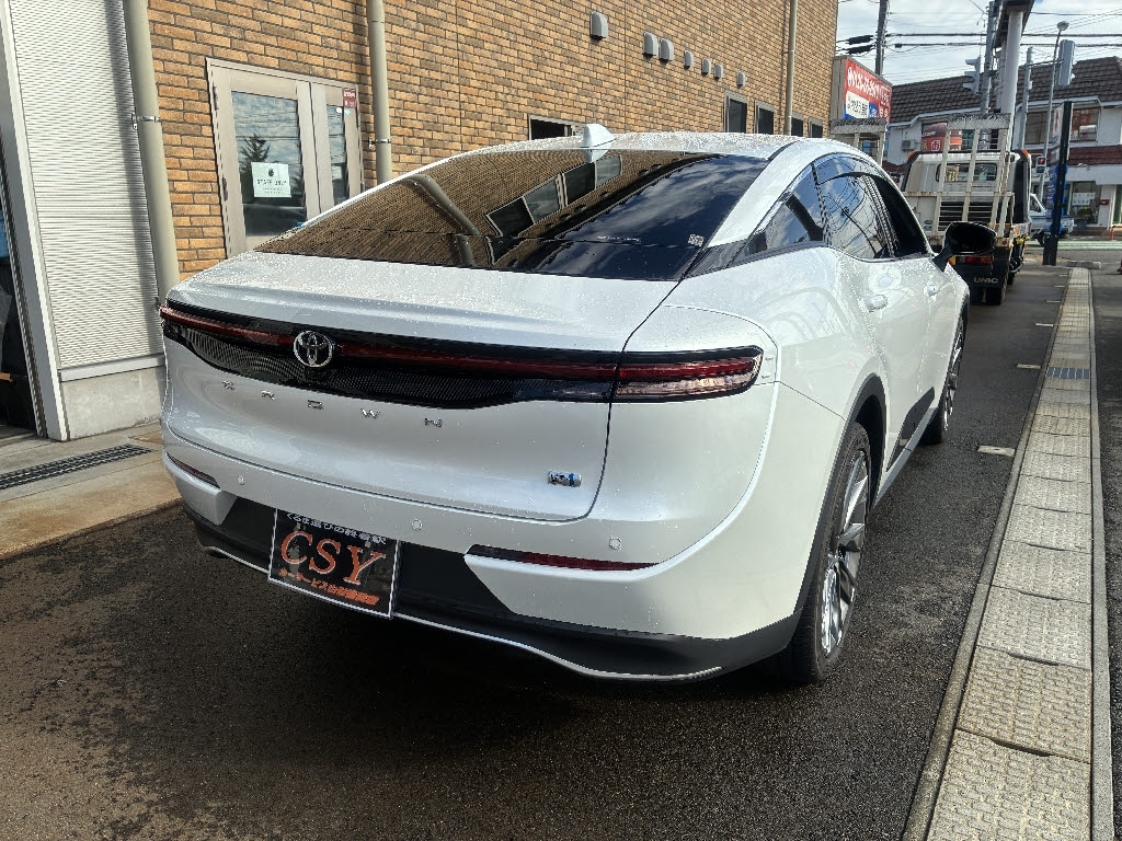 TOYOTA CROWN CROSSOVER