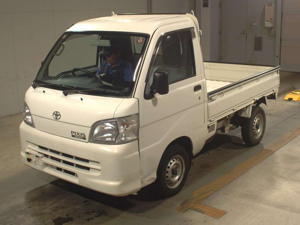TOYOTA PIXIS TRUCK