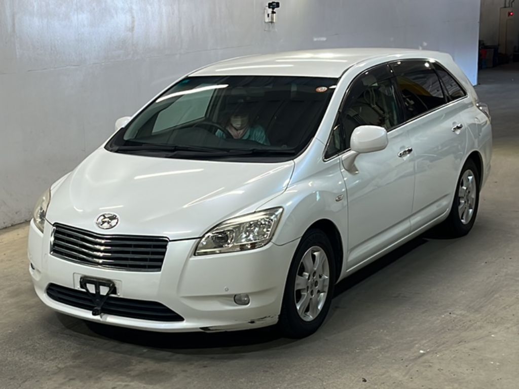 TOYOTA MARK X ZIO