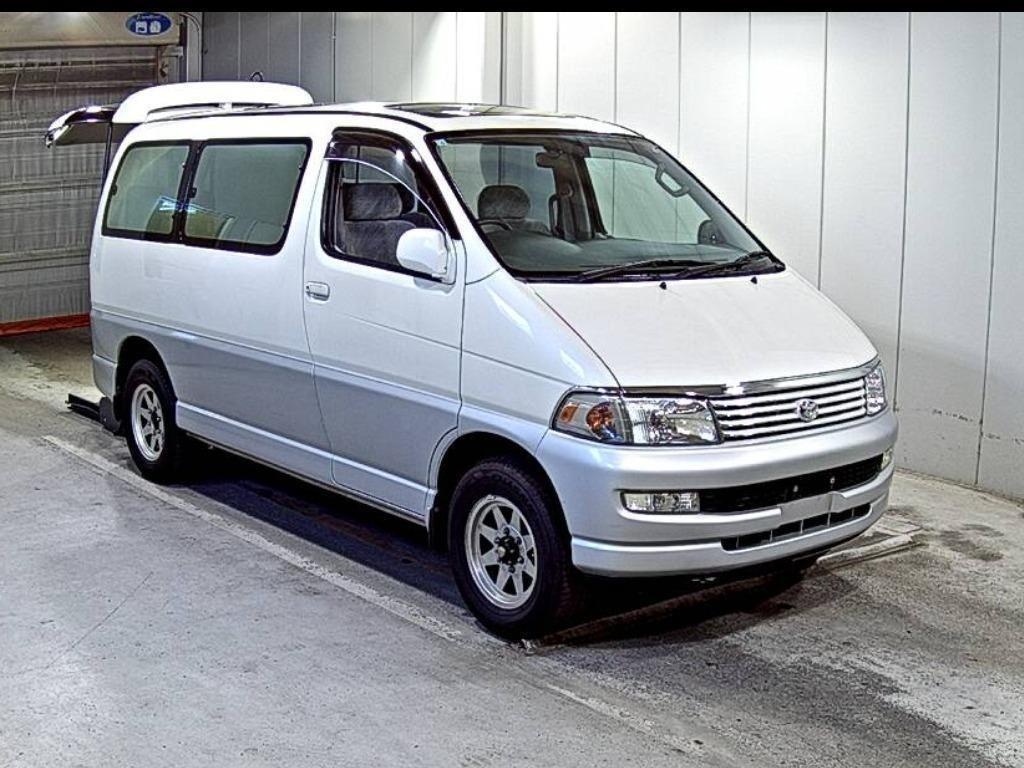 TOYOTA HIACE REGIUS