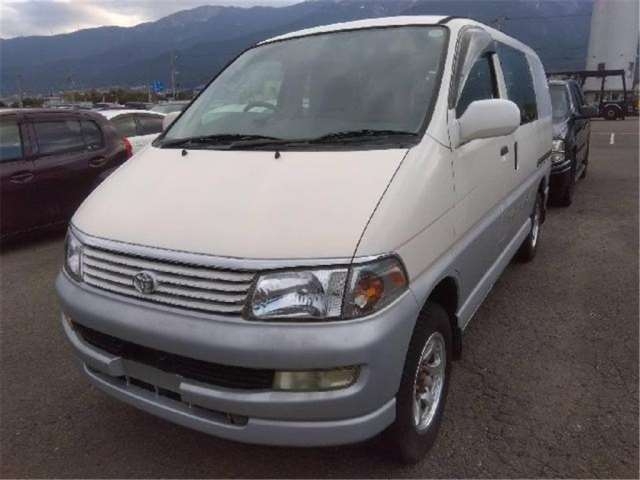 TOYOTA HIACE REGIUS