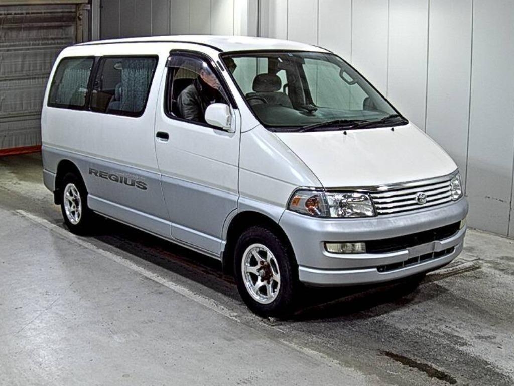 TOYOTA HIACE REGIUS