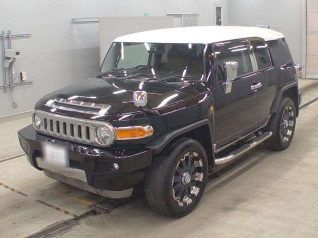 TOYOTA FJ CRUISER