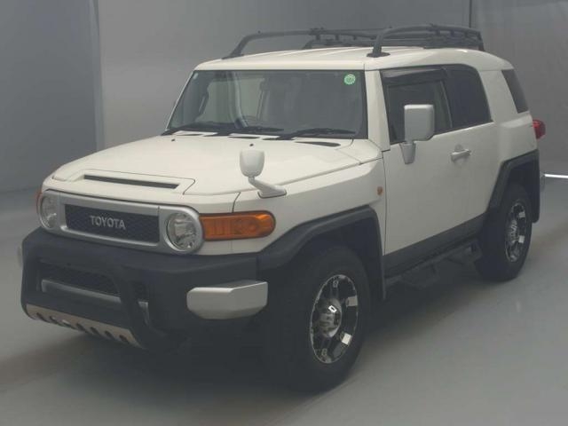 TOYOTA FJ CRUISER