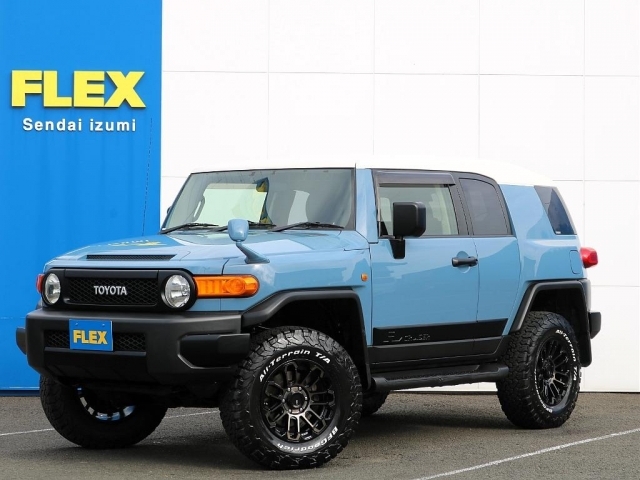 TOYOTA FJ CRUISER