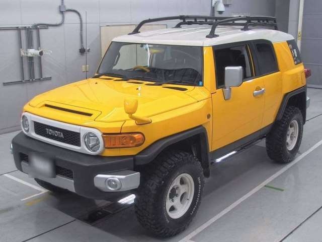 TOYOTA FJ CRUISER