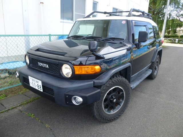 TOYOTA FJ CRUISER
