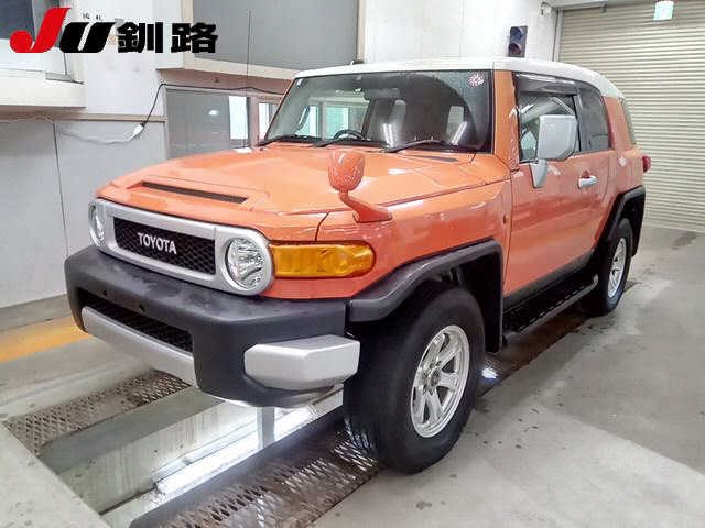 TOYOTA FJ CRUISER