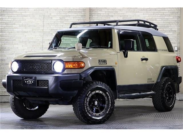 TOYOTA FJ CRUISER
