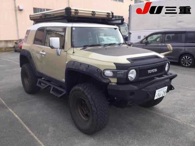 TOYOTA FJ CRUISER