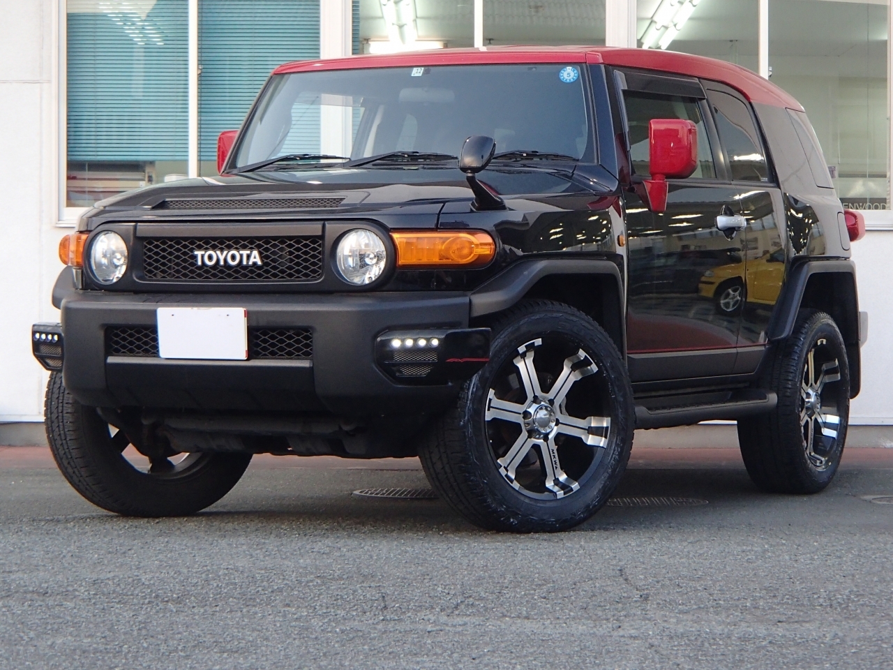 TOYOTA FJ CRUISER