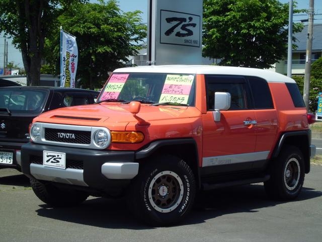 TOYOTA FJ CRUISER