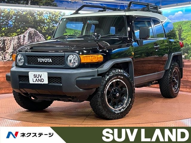 TOYOTA FJ CRUISER