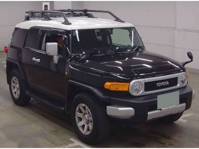 TOYOTA FJ CRUISER