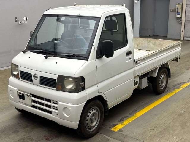 NISSAN CLIPPER TRUCK