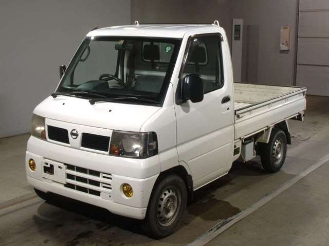 NISSAN CLIPPER TRUCK